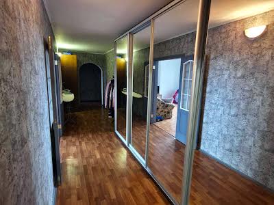 квартира за адресою Оноре де Бальзака вул., 6