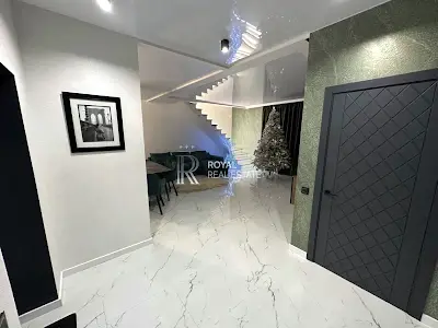 будинок за адресою Центральна вул., 2