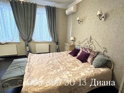 будинок за адресою Окружна