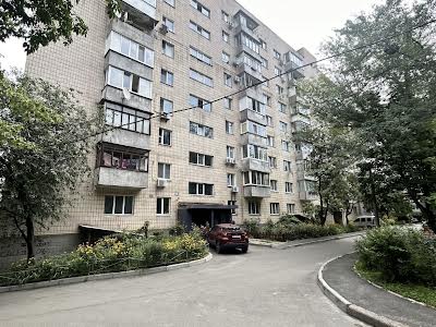 квартира за адресою Нововокзальна вул., 21