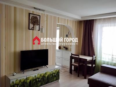 квартира за адресою Чарівна вул., 117