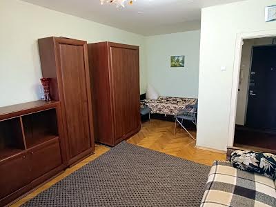 квартира за адресою Докучаєвська вул., 16