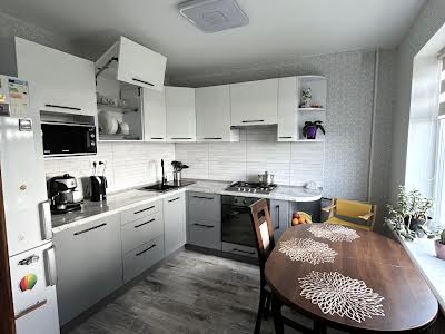 квартира за адресою Чарівна вул., 95