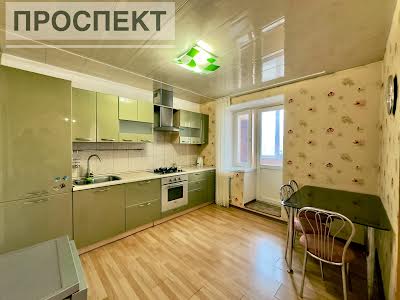 квартира по адресу Металлургов ул., 32б