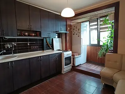 квартира за адресою Зодчих вул., 68/2