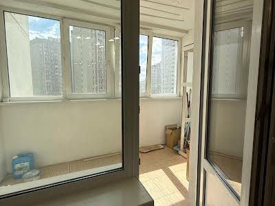 квартира за адресою Урлівська вул., 32