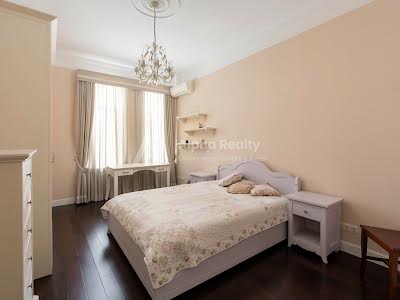 квартира за адресою Круглоуніверситетська вул., 14