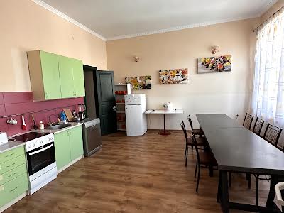 комерційна за адресою Золотой берег, 4 А