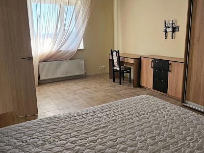 квартира по адресу Яровая ул., 2а