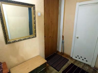 кімната за адресою Кловський узвіз, 3