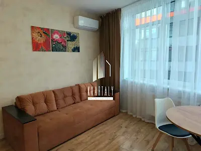 квартира за адресою Братів Чибінєєвих вул. (Чернігівська), 8-Б