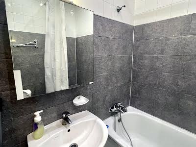 квартира за адресою Юрія Іллєнка вул. (Мельникова), 69а