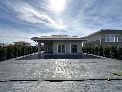 будинок за адресою с. Вишеньки, Хмарова, 36