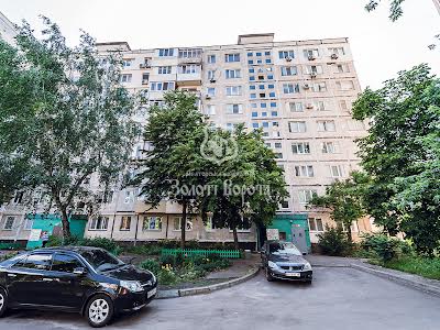 квартира за адресою Воскресенський бульв. (Перова), 48а