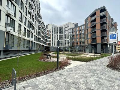 квартира по адресу Героев Майдана ул., 15