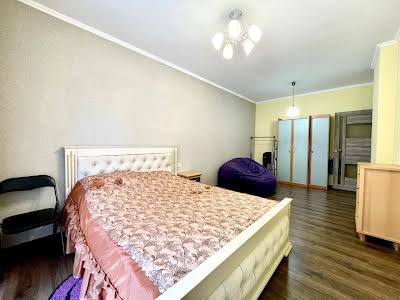 квартира за адресою В'ячеслава Чорновола просп., 16ж