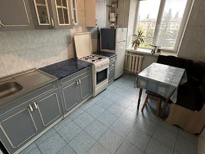 квартира за адресою Перемоги просп., 21