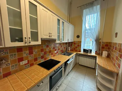 квартира за адресою Заньковецької вул., 6