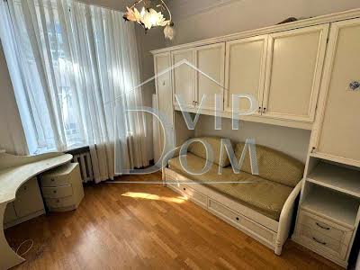 квартира за адресою Пироговська вул., 3