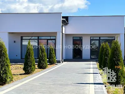 будинок за адресою Грушева, 10А