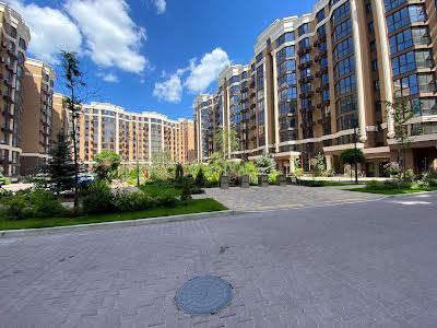 квартира за адресою Щаслива вул., 67