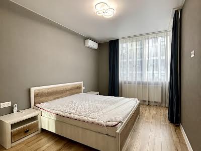 квартира за адресою Олександра Олеся вул., 6а