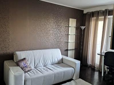 квартира за адресою Мілютенка вул., 11б