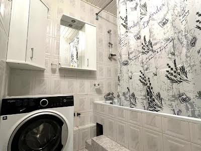 квартира за адресою Зоряний бульв., 1