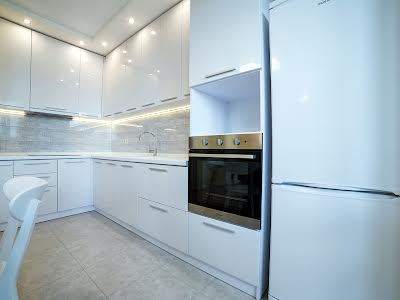 квартира за адресою Академіка Глушкова просп., 9-Д