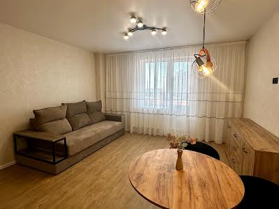 квартира за адресою Чубинського, 13