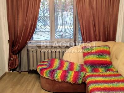 квартира по адресу Елены Телиги ул., 7-А