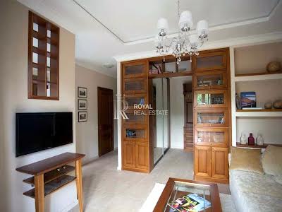квартира по адресу Институтская ул., 18