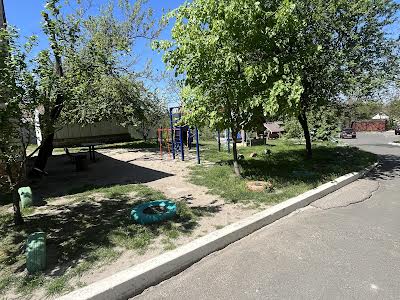 квартира за адресою Сержанта Волкова вул., 37