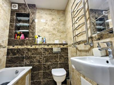 квартира за адресою Університетська вул., 16