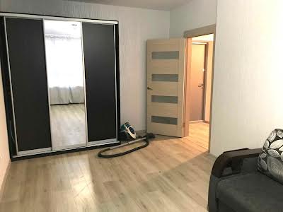квартира за адресою Драгоманова вул., 10