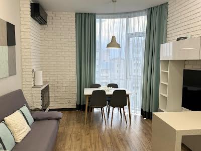 квартира за адресою Андрія Верхогляда вул. (Михайла Драгомирова), 2-А