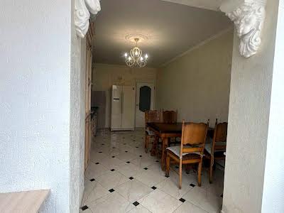 квартира по адресу Жасминовая ул., 5б