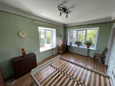 квартира по адресу Стельмаха Михаила ул., 6