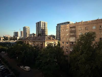 квартира по адресу Василия Тютюнника ул. (Анрі Барбюса), 51/1
