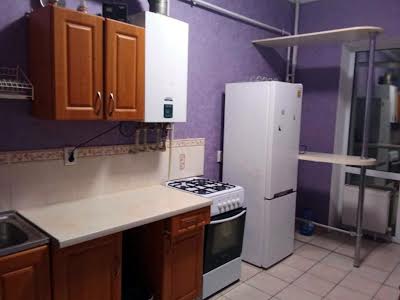 квартира за адресою Щаслива вул., 45