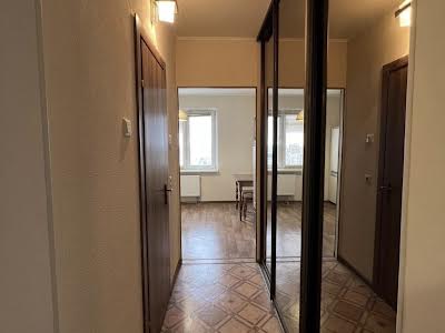 квартира за адресою Миколи Закревського вул., 95г