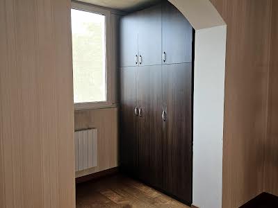 квартира за адресою Київ, Райдужна вул., 3