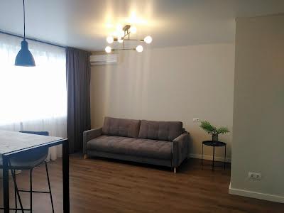 квартира за адресою Деміївська вул., 18