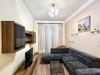 квартира за адресою Крутий узвіз, 6/2