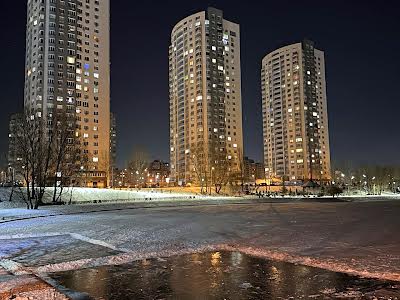 квартира по адресу Киев, Оболонский просп., 1к1