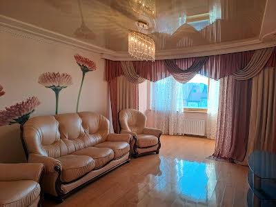 квартира за адресою Репіна, 18