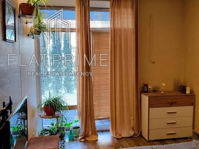 квартира за адресою Замковецька вул., 106А