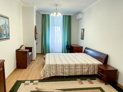 квартира по адресу Кловский спуск, 5