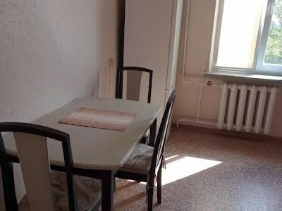 квартира за адресою Паркова вул., 76