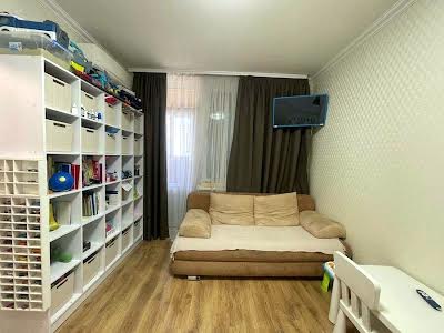 квартира за адресою Олени Пчілки вул., 2